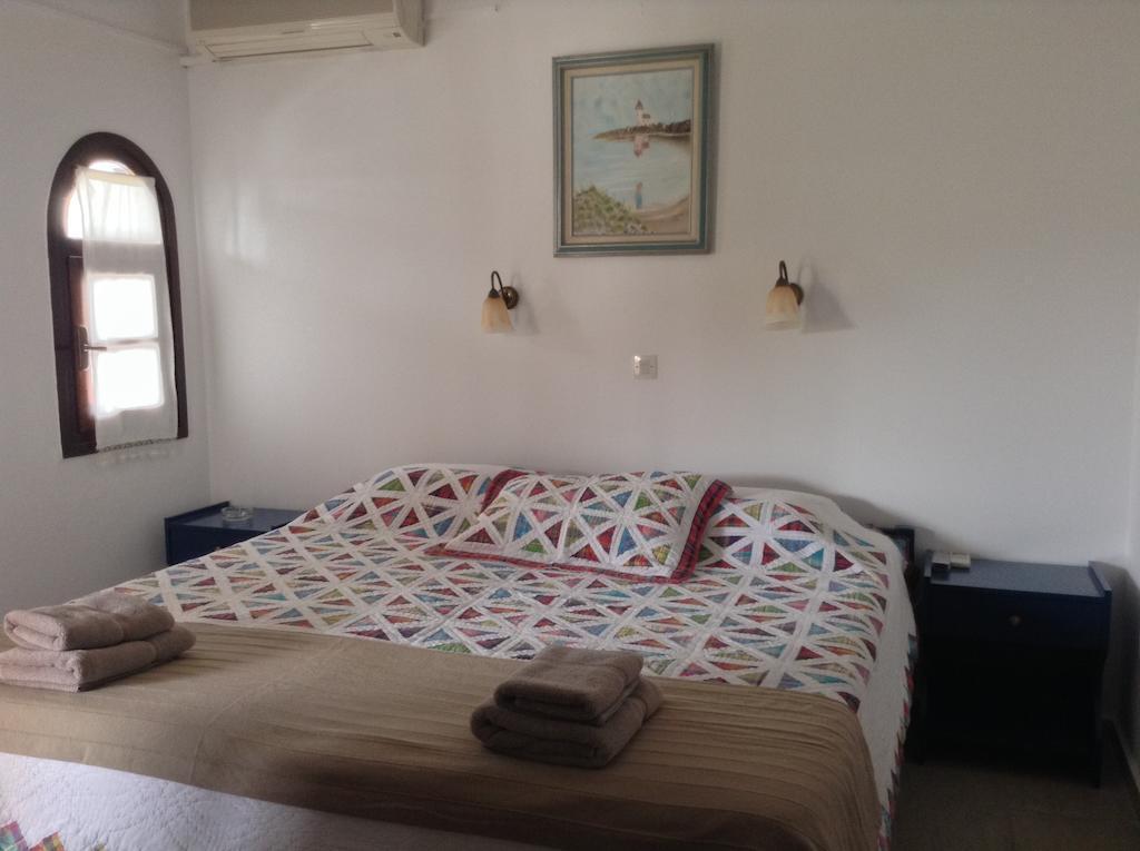 Mouria Hotel Skiathos Town Exterior photo