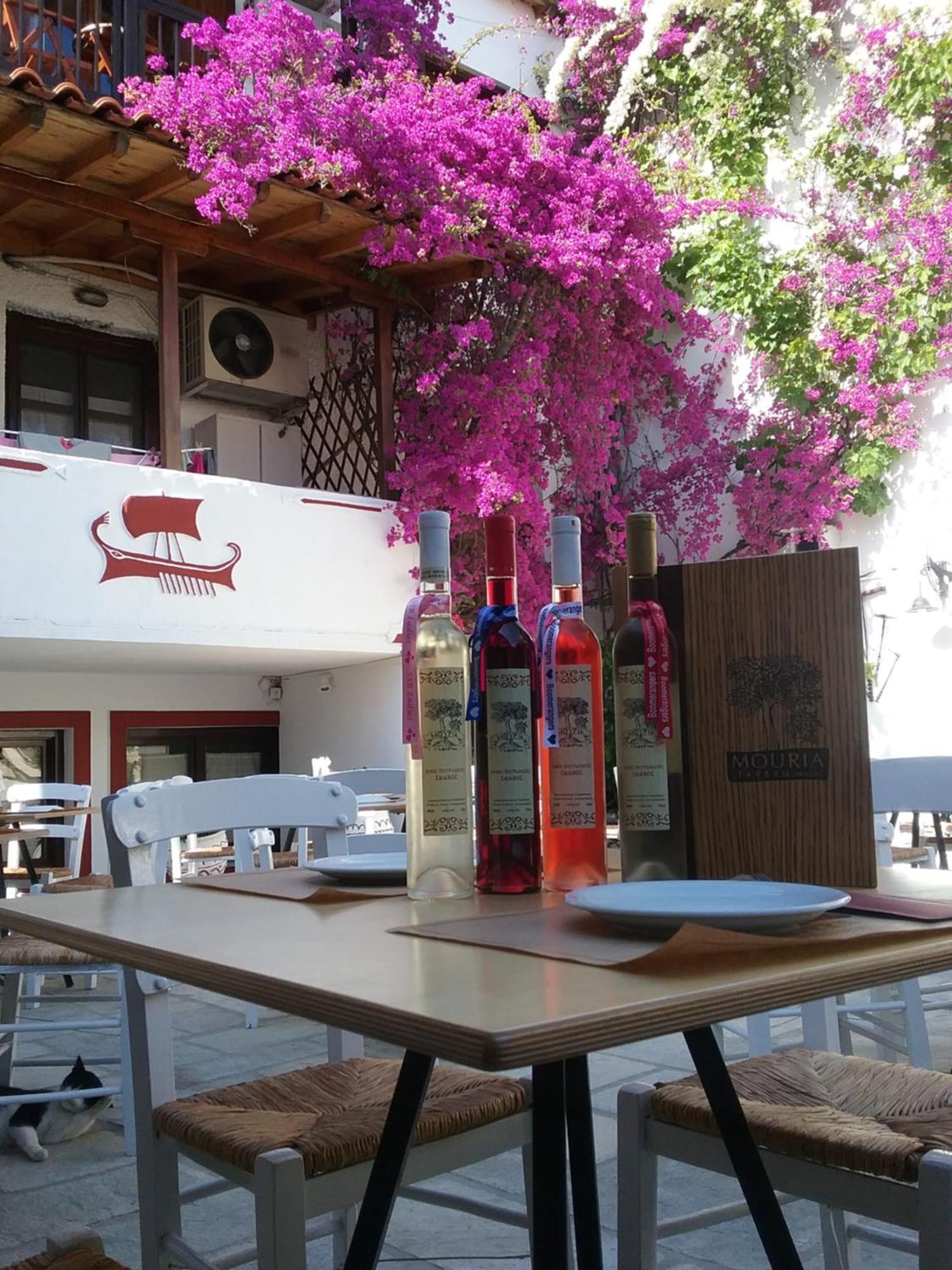 Mouria Hotel Skiathos Town Exterior photo